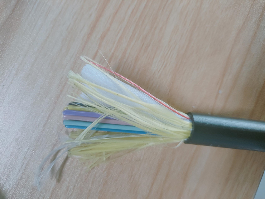 একক মোড G652D এরিয়াল ফাইবার অপটিক কেবল ADSS 100M স্প্যান সমস্ত ডাইইলেকট্রিক 48 কোর